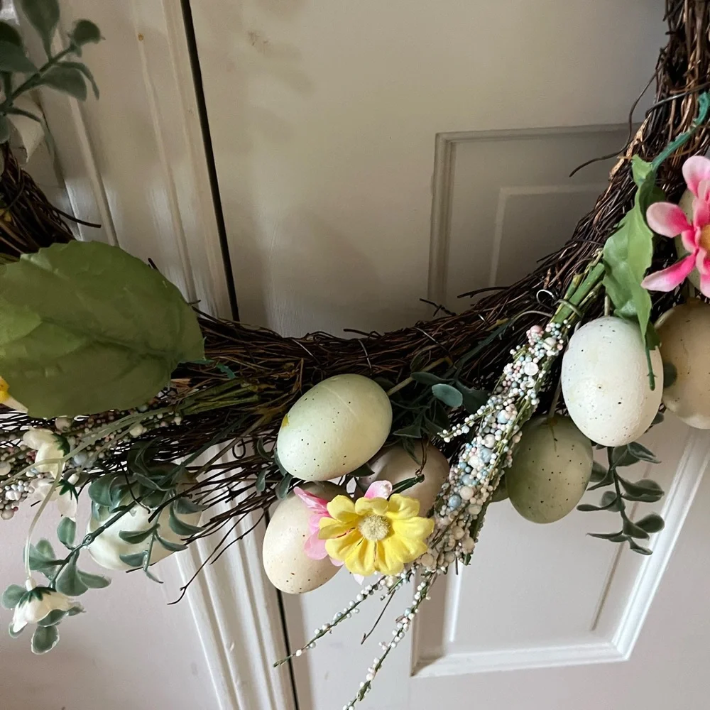 Spring Floral Egg Wreath - Multicolor